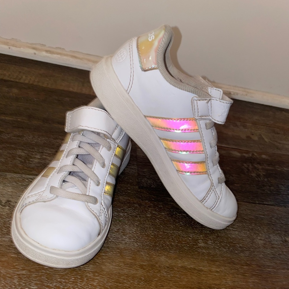 adidas Kids White Sneakers with Iridescent Pink/Gold Stripes